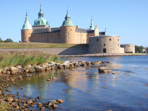 Beyond the Walls of Kalmar Slot.